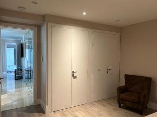 Luxury accomodation in West Vancouver - 1