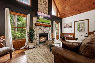 Creekside Retreat, Near Dollywood, 1mi 2Pkwy - Sevierville - 0