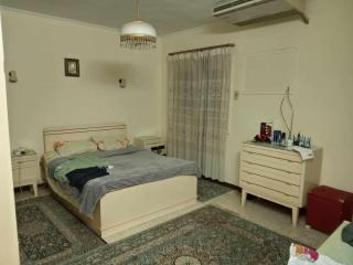 one master bedroom in a shared apartment - 0