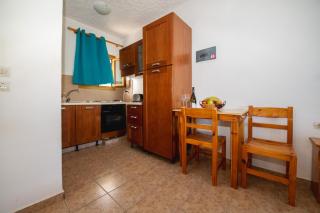 George Seaside Serviced Studios & Apartments - Pefkos - 8