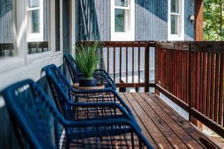 Harmony Ridge Hideaway: mountain retreat w/hot tub - Front Royal - 5