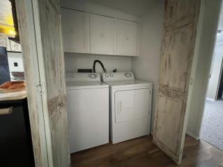 Four-Bedroom House - Mount Ida - 2
