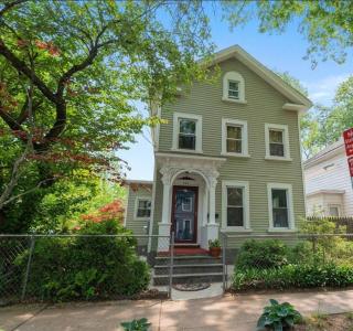 Beautiful Studio Apartment in Historic House - New Haven - 1