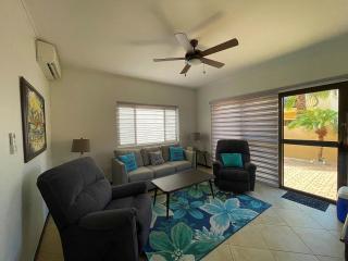 Diamante 156 Luxury Villa in Gold Coast 3 Community Pools - Eagle Beach - 6