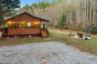 TNT II Creek Front, Hot Tub, Fire Pit - Suches - 1