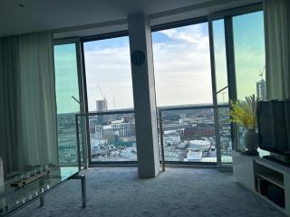 Sky views Lux Rotunda House City Center - Birmingham - 7