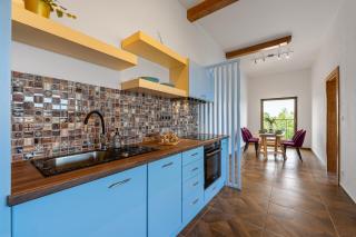 LASKARA Garden Apartment by Prague Forest - FREE PARKING - DOG FRIENDLY - REMOTE WORK FRIENDLY - 1