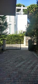All Seasons Villa 3 - Golem - 5