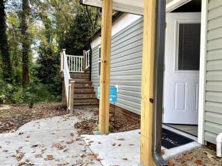 Quietude Place, Stylish 2 Bedroom House with Full Kitchen - High Point - 3