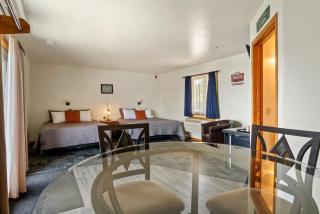 Fife Lake Lodge - Double Queen Room with Lake Access - Fife Lake - 1