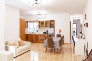 Gudja - Lovely 3 bedroom unit with own private entrance - Gudja - 3