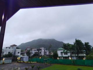 Sky Lawns - Lonavala - 6
