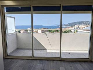 Beautiful rooftop apartment with terrace and sea view. - Antibes - 6