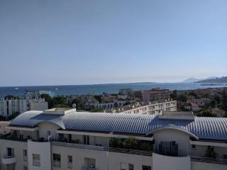 Beautiful rooftop apartment with terrace and sea view. - Antibes - 3