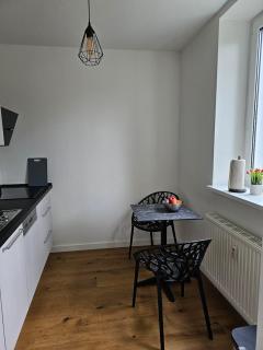 Casa Frida - Business flat near BER, kitchen, bathroom, balcony, workspace, 24" Monitor, Wifi, SmartTV, Netflix, car park - Berlino - 5