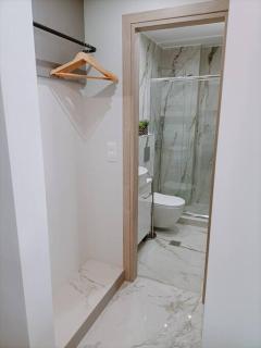 LUXE Boutique With Balcony - Thessaloniki - 6