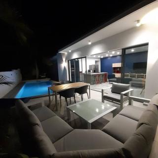 PALM VILLAS - 4
