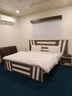 Hotel Royal Sweet - Lahore - 4