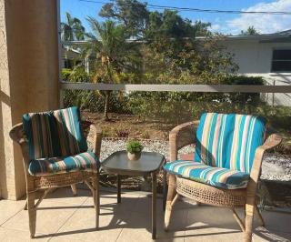 Newly Renovated Family Friendly Home - Venice - 3