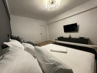Luxury Studio - Bucharest - 9