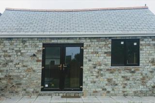 New modern self contained Cottage - 4