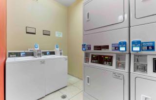 Studio 6 Extended Stay Findlay Tiffin Avenue OH - 4