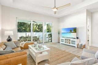 767 LUXURIOUS BRANDNEW NAPLES HOUSE-ENJOY THE HEATED SALTWATER Pool ! - Naples - 6