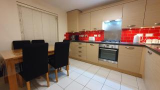 Entire home in Cheswick Village - Bristol - 4