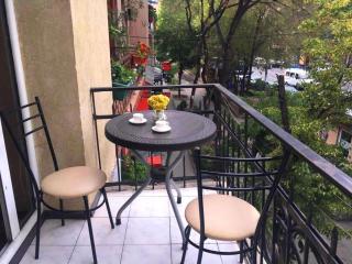 Comfortable 1 bedroom Apartment +Open Balcony , In City Center, Best Location - 2