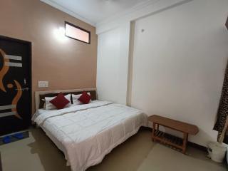 Hotel chaitanya - Maheshwar - 1
