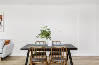 Surry Hills l 1 Bedroom Apartment With Parking - Sydney - 3
