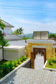 Villa Jogja Grand Bale with Private Pool by Simply Homy - 2