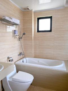 Hanoi B Hotel & Travel - 5 mins Hoan Kiem lake - Hanoi - 4