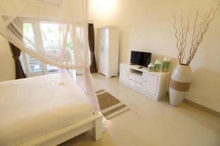 Incredible villa near Atlas beach club Berawa - 3