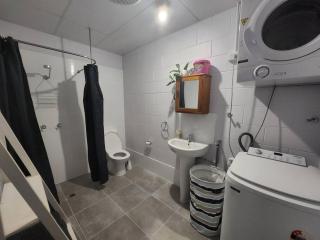 Central Comfy Holiday Unit - 8