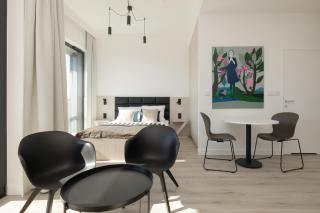 Shellter 33 forRest Art & Design Apartments - 1