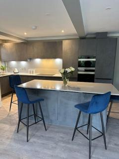 Cameron Coach House Modern Property in Murrayfield Edinburgh - Edinburgh - 0