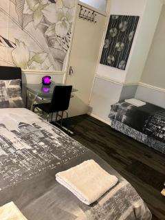 Private stay @ London-Stratford. - 1