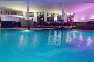 Village Hotel Leeds North - Leeds - 9