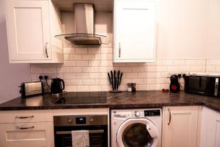 Free Parking | Smart TV | 4 guests - Swansea - 8