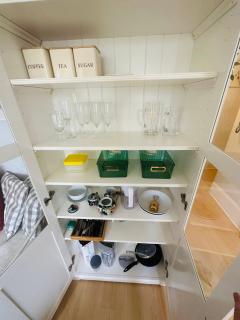 Artist's Bright Hampstead Heath Village 2 bed - 2