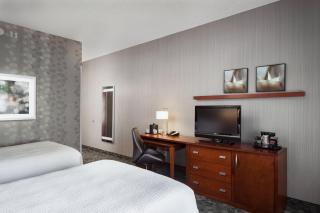 Courtyard by Marriott Stockton - Stockton - 3