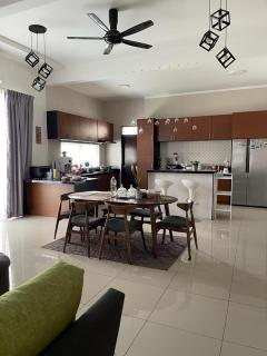 Homestay Fe-feeling Artis with 4 Bedrooms - 7