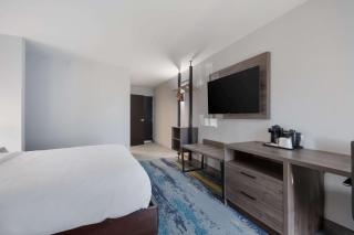 Clarion Pointe OKC Airport - 2