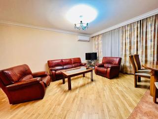 Family Spacious 3 Bedroom Apartment in the Middle of City Center, Next To North Avenue - Yerevan - 5