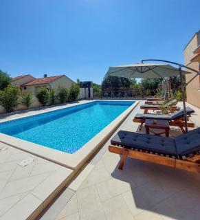 Apartments Matešić - 8