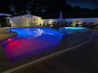 Villa Sany:10 Pers Maison 200m2 piscine , jacuzzi - Narrosse - 3