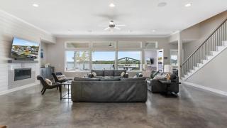 Luxury Waterfront Pool Hot Tub Boat Slips - Kingsland - 5