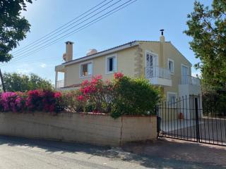 Paphos Apartment with Private Pool - Mesogi - 8