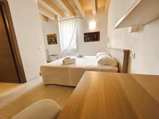 Via Poma Rooms - Verona - 3